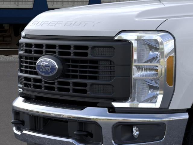 2026 Ford Super Duty F-350 SRW XL 4WD Crew Cab 8' Box